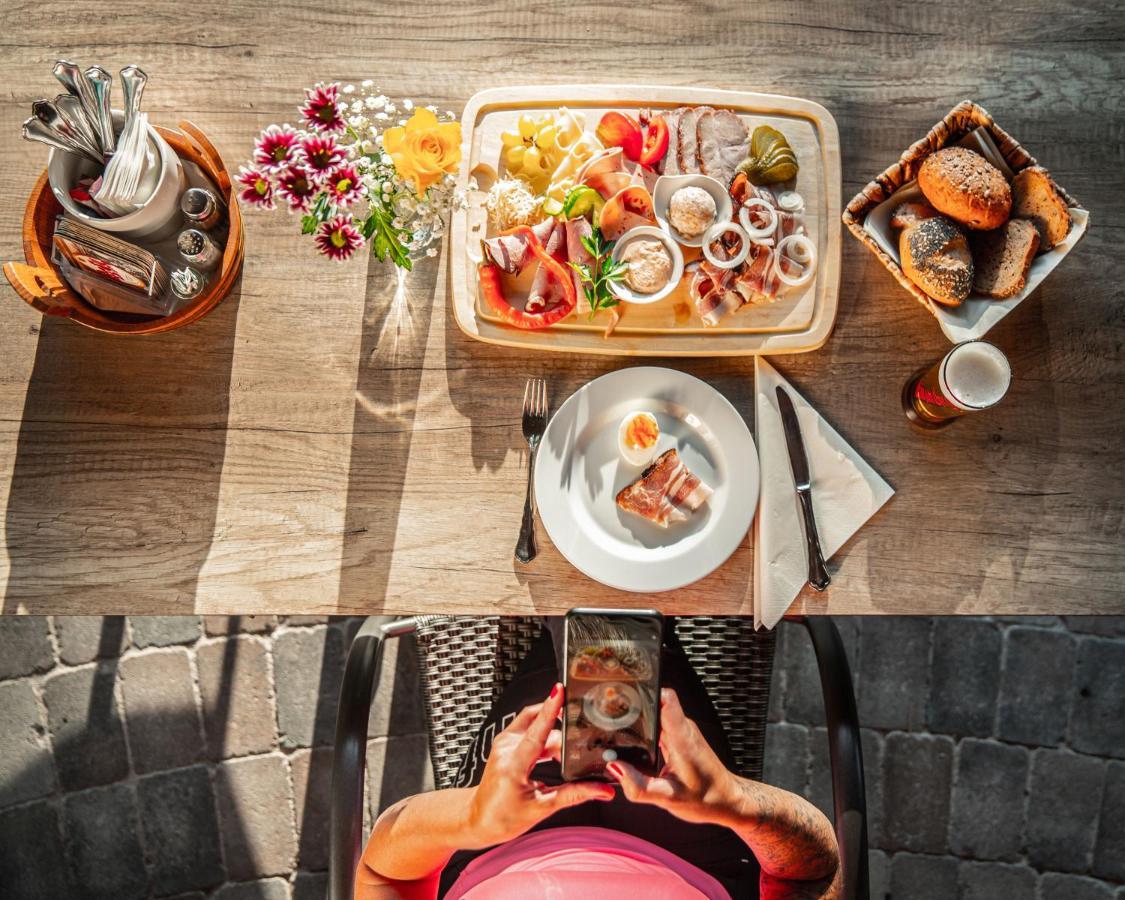 Voralpenhotel Schmoller St. Georgen im Attergau Zewnętrze zdjęcie