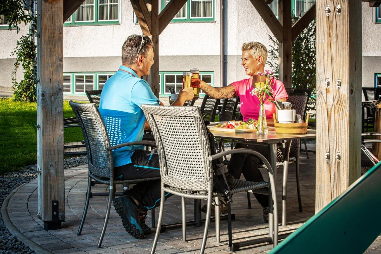 Voralpenhotel Schmoller St. Georgen im Attergau Zewnętrze zdjęcie
