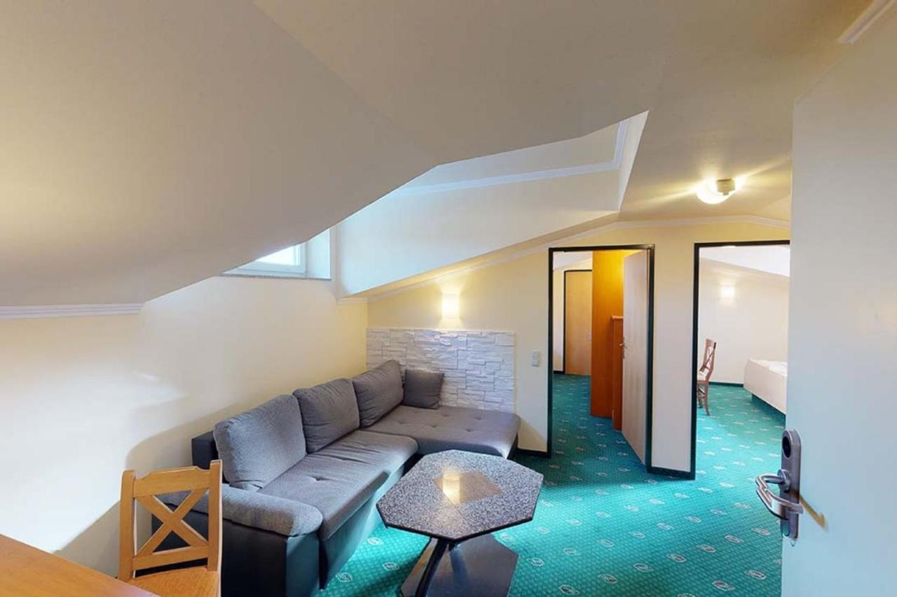 Voralpenhotel Schmoller St. Georgen im Attergau Zewnętrze zdjęcie